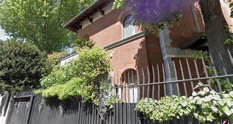 casa di gucci venduta|Venduta la villa a Milano dell'ex Lady Gucci: chi ha .